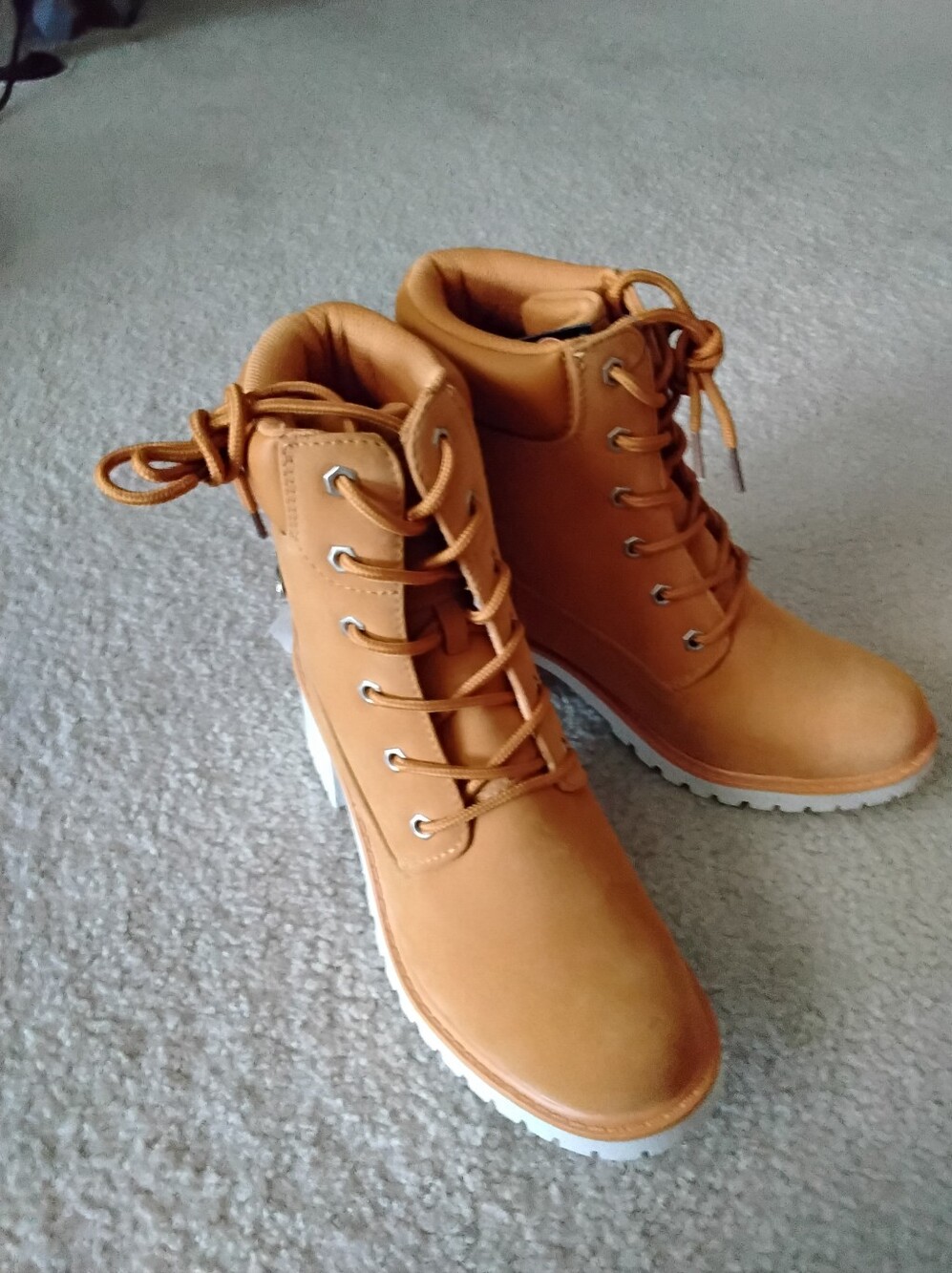 Lugz  Clove Short Boot